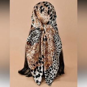 Leopard Print Scarf S60